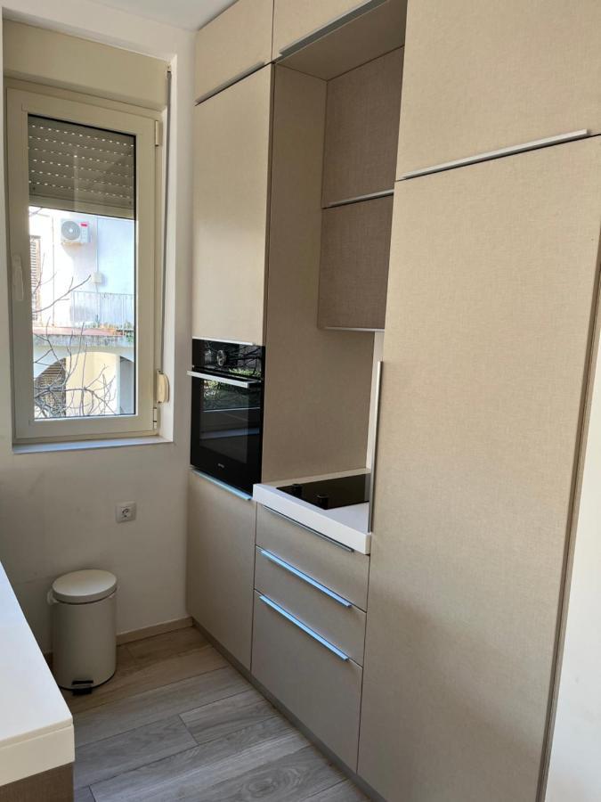 Atina Apartment, City Centre Budva ,Luxurious, Bright, Parking エクステリア 写真