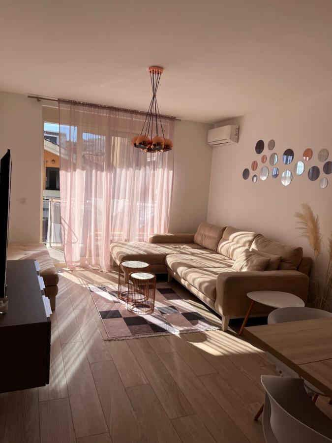 Atina Apartment, City Centre Budva ,Luxurious, Bright, Parking エクステリア 写真