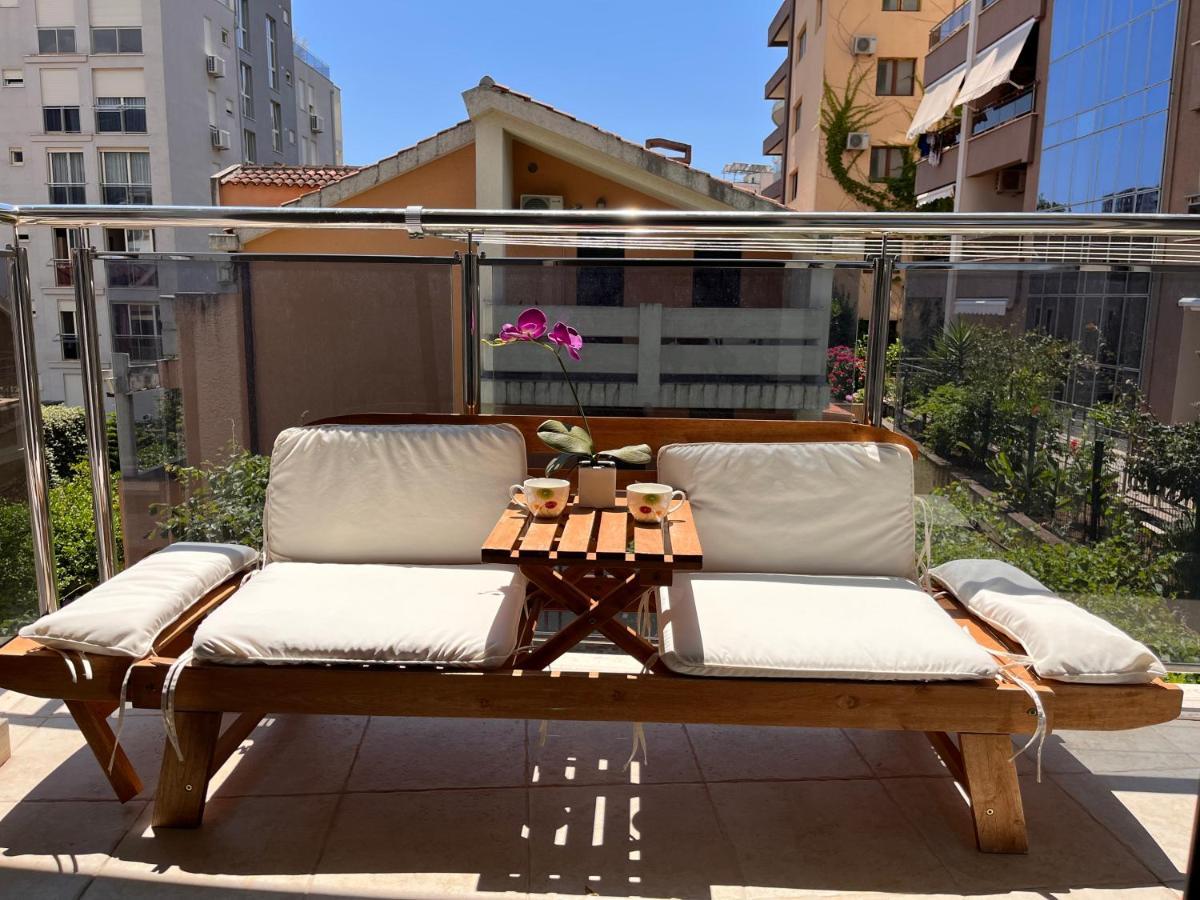 Atina Apartment, City Centre Budva ,Luxurious, Bright, Parking エクステリア 写真