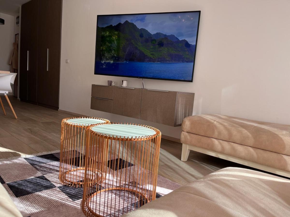 Atina Apartment, City Centre Budva ,Luxurious, Bright, Parking エクステリア 写真